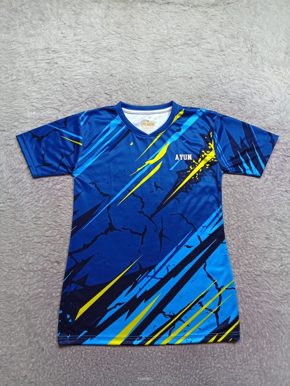 Jersey Biru 'Ayun' dengan Desain Abstrak Dinamis - Jersey Custom PROKAOS