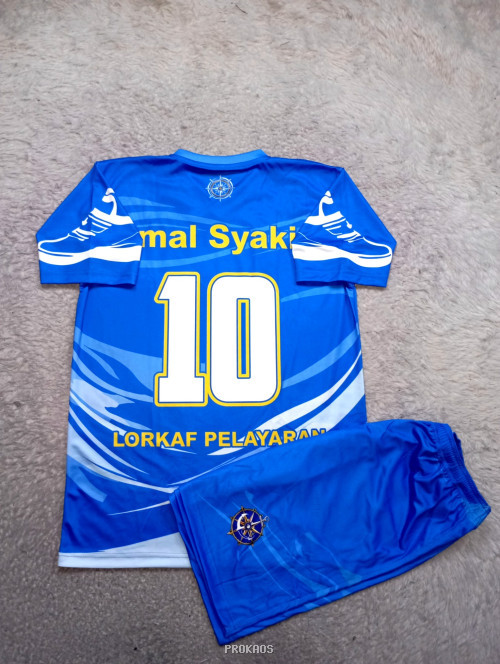 Jersey Biru 'Lorkaf Pelayaran' dengan Motif Jangkar dan Kompas - Gambar 2