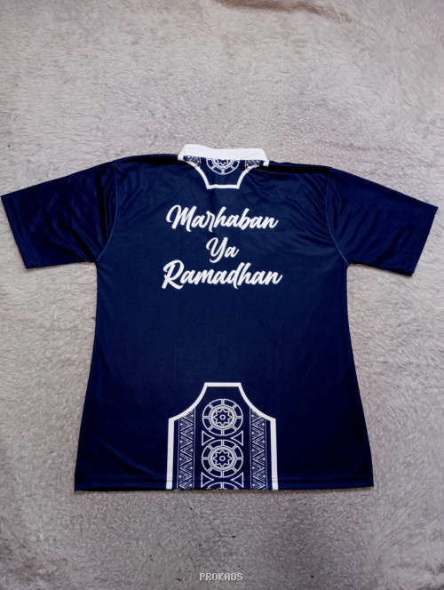 Jersey Biru Navy dengan Motif Garis Tengah & Kerah Putih - Gambar 2