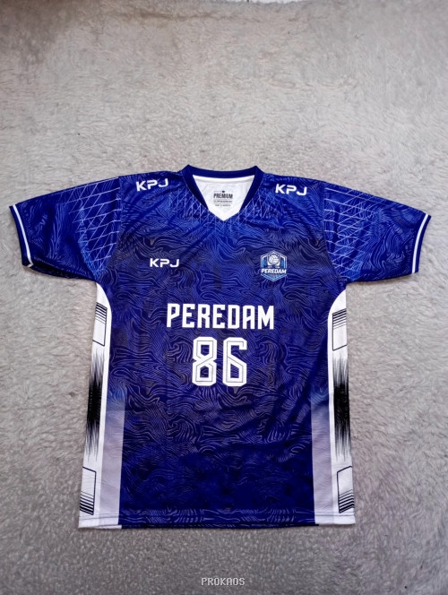 Jersey Bola Biru Gelap 'Peredam' dengan Motif Abstrak - Jersey Custom PROKAOS