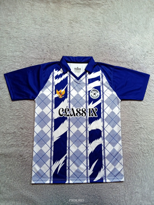 Jersey Bola Klasik: Biru, Putih, dan Motif Kotak-kotak - Jersey Custom PROKAOS