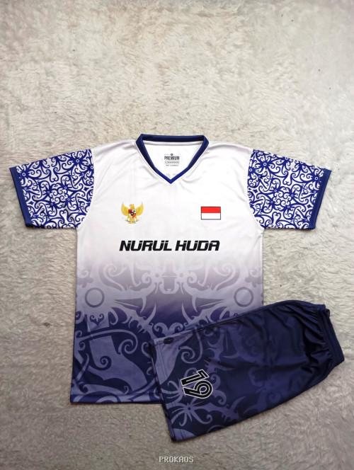 Jersey Bola Putih-Biru dengan Motif Etnik dan Logo Indonesia - Jersey Custom PROKAOS