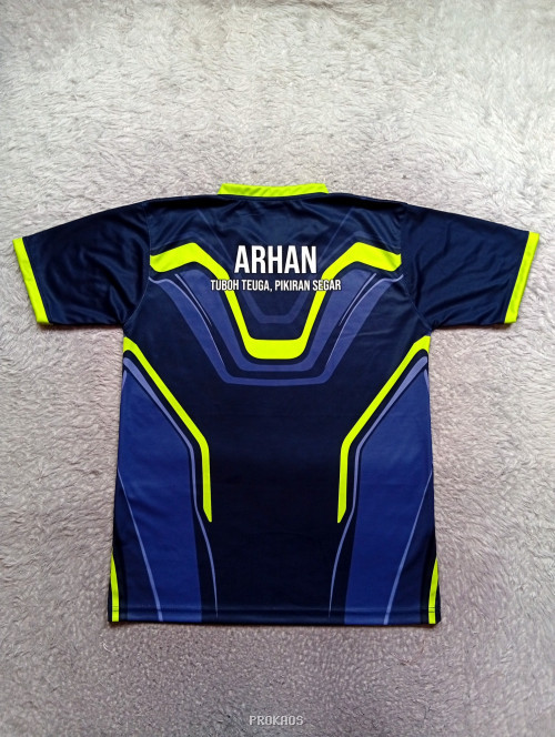 Jersey Esports Biru Gelap dengan Detail Neon dan Logo - Gambar 2