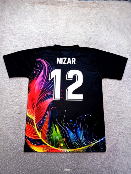 Jersey Hitam Indonesia dengan Motif Bulu Warna-warni - Gambar 2