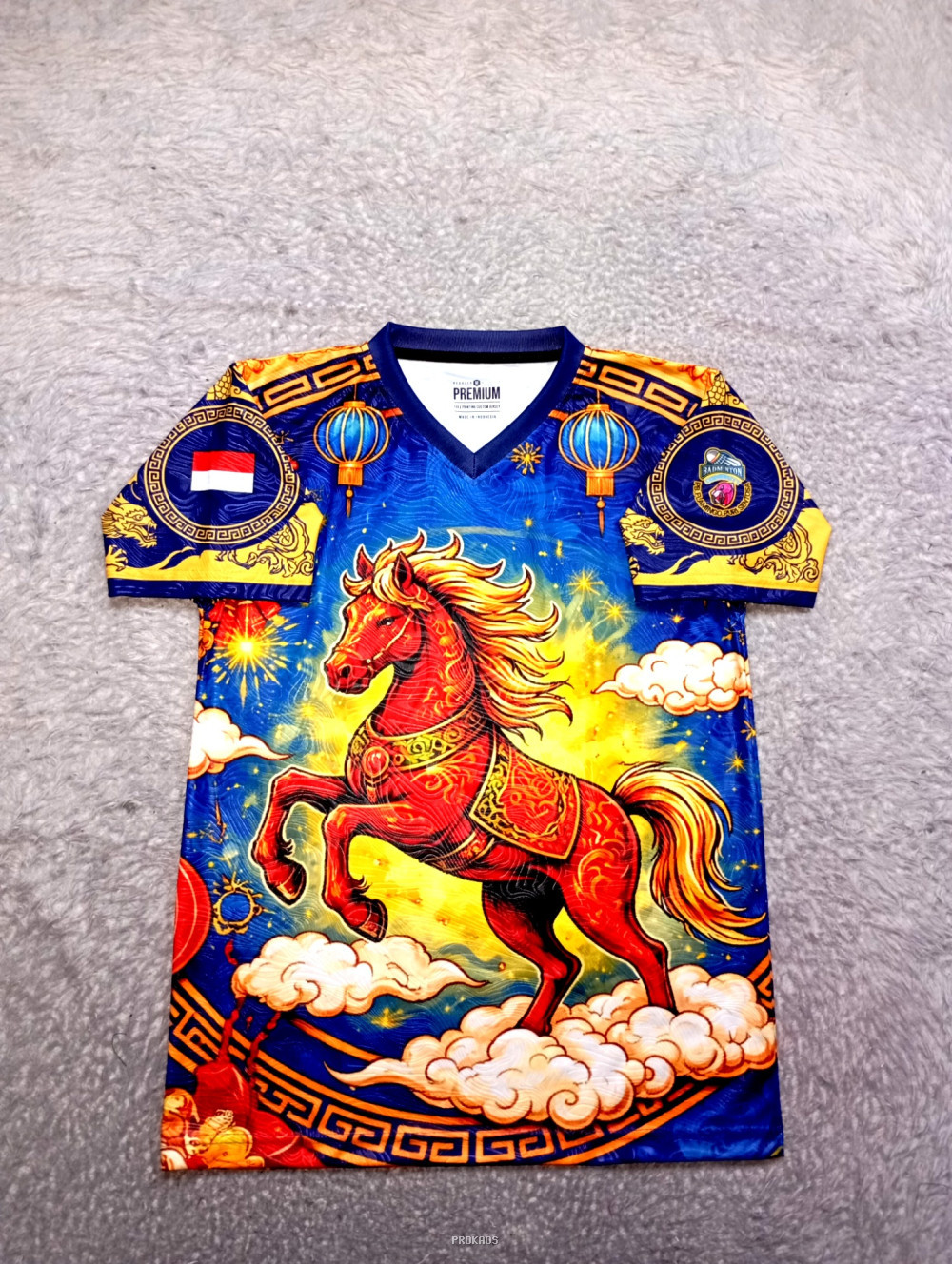 Jersey Kuda Merah dengan Desain Tiongkok dan Bendera Indonesia - Jersey Custom PROKAOS