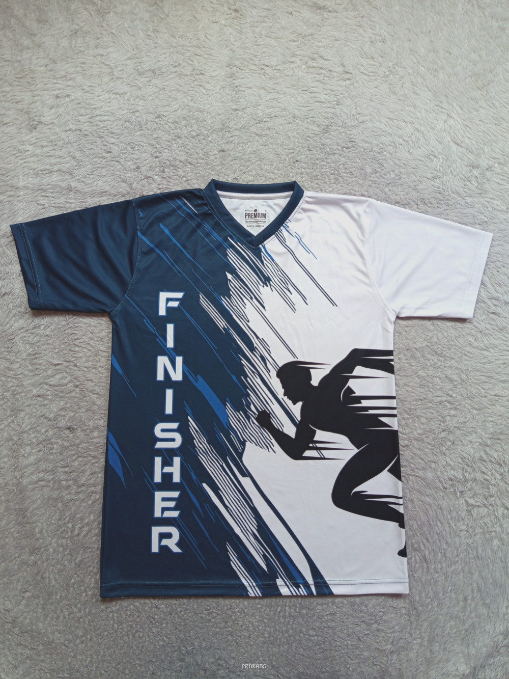 Jersey Lari 'Finisher' dengan Desain Atletik Dinamis - Jersey Custom PROKAOS