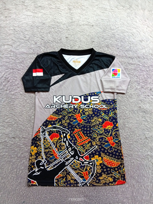Jersey Panahan Kudus: Kombinasi Batik dan Logo World Archery - Jersey Custom PROKAOS