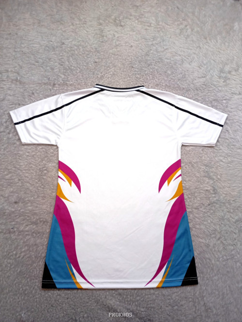 Jersey Putih Timnas Indonesia dengan Motif Dinamis Warna-warni - Gambar 2