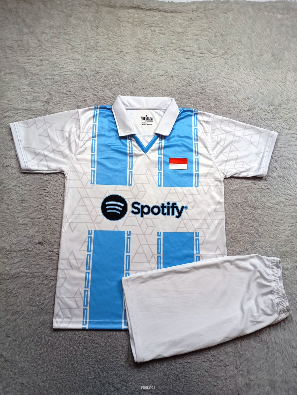 Jersey Spotify Putih-Biru Muda dengan Motif Geometris - Jersey Custom PROKAOS