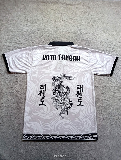 Jersey Taekwondo Putih: Desain Dinamis dengan Motif Gelombang - Gambar 2