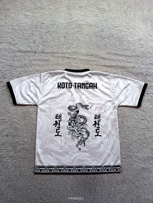 Jersey Taekwondo Putih: Desain Dinamis dengan Motif Gelombang - Gambar 4