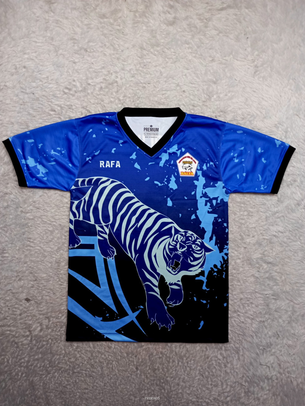 Jersey Biru dengan Desain Harimau Garis Putih - Jersey Custom PROKAOS