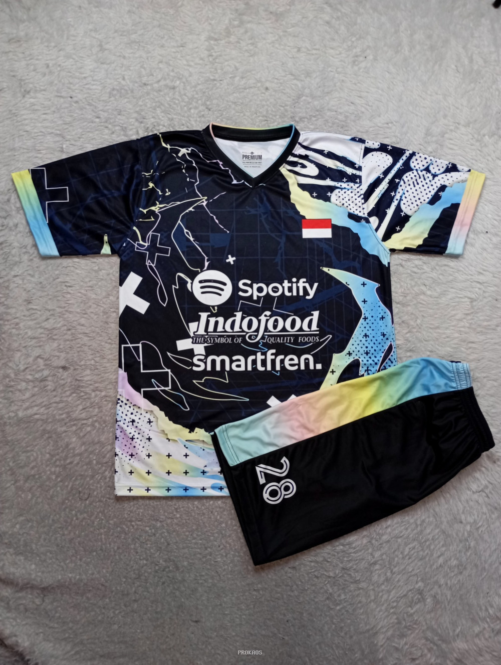 Jersey Bola Hitam Desain Modern dengan Sponsor Spotify dan Indofood - Jersey Custom PROKAOS