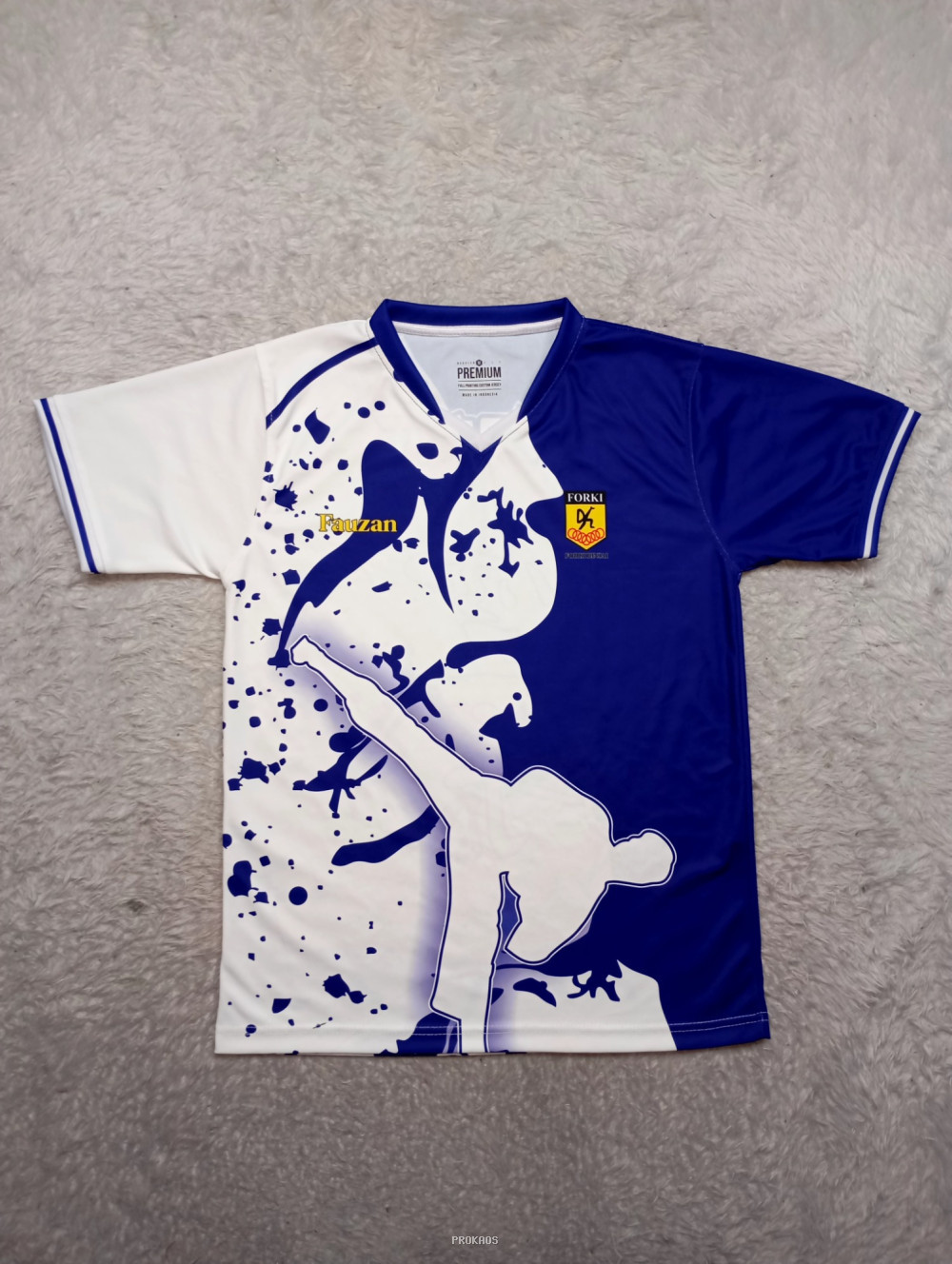 Jersey Karate Biru Putih: Desain Splatter & Kanji - Jersey Custom PROKAOS