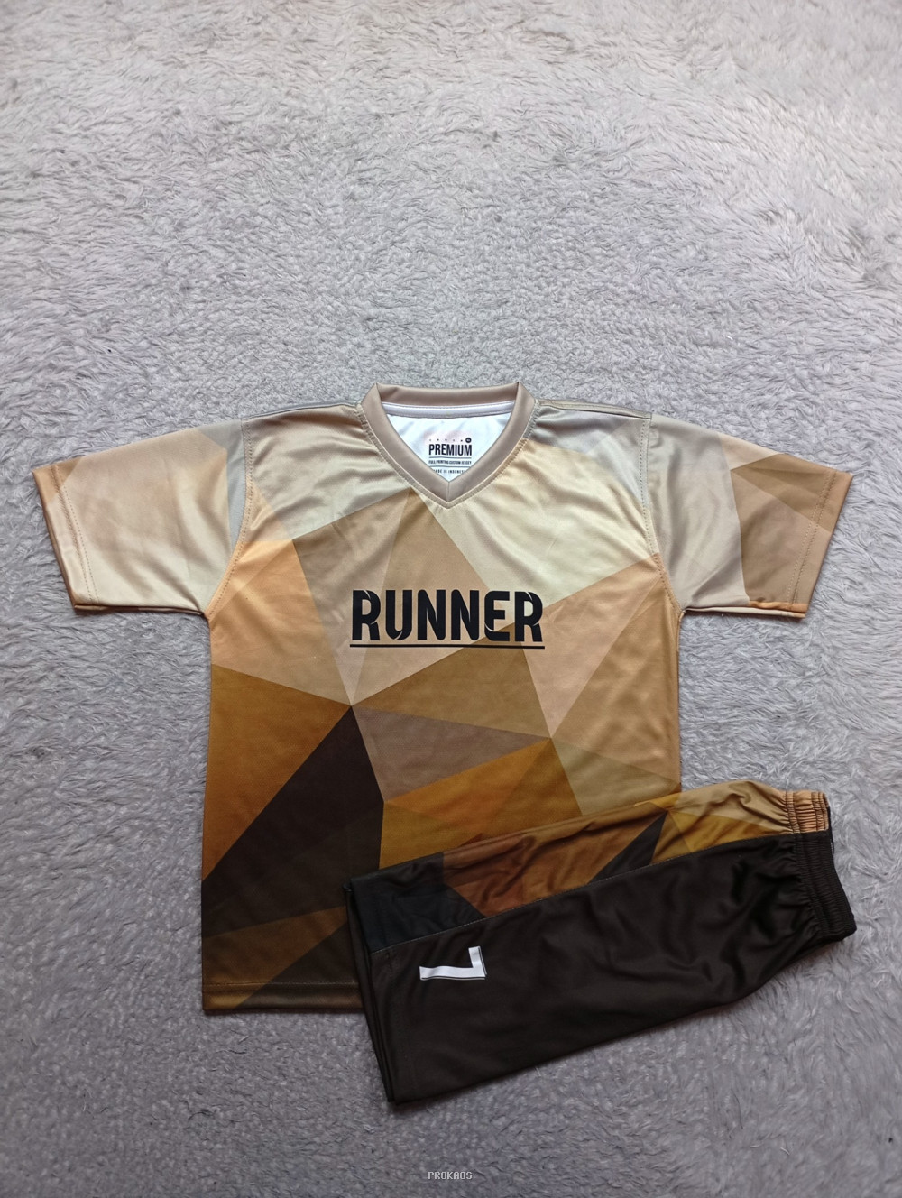 Jersey Lari Runner : Cokelat, Krem - Jersey Custom PROKAOS