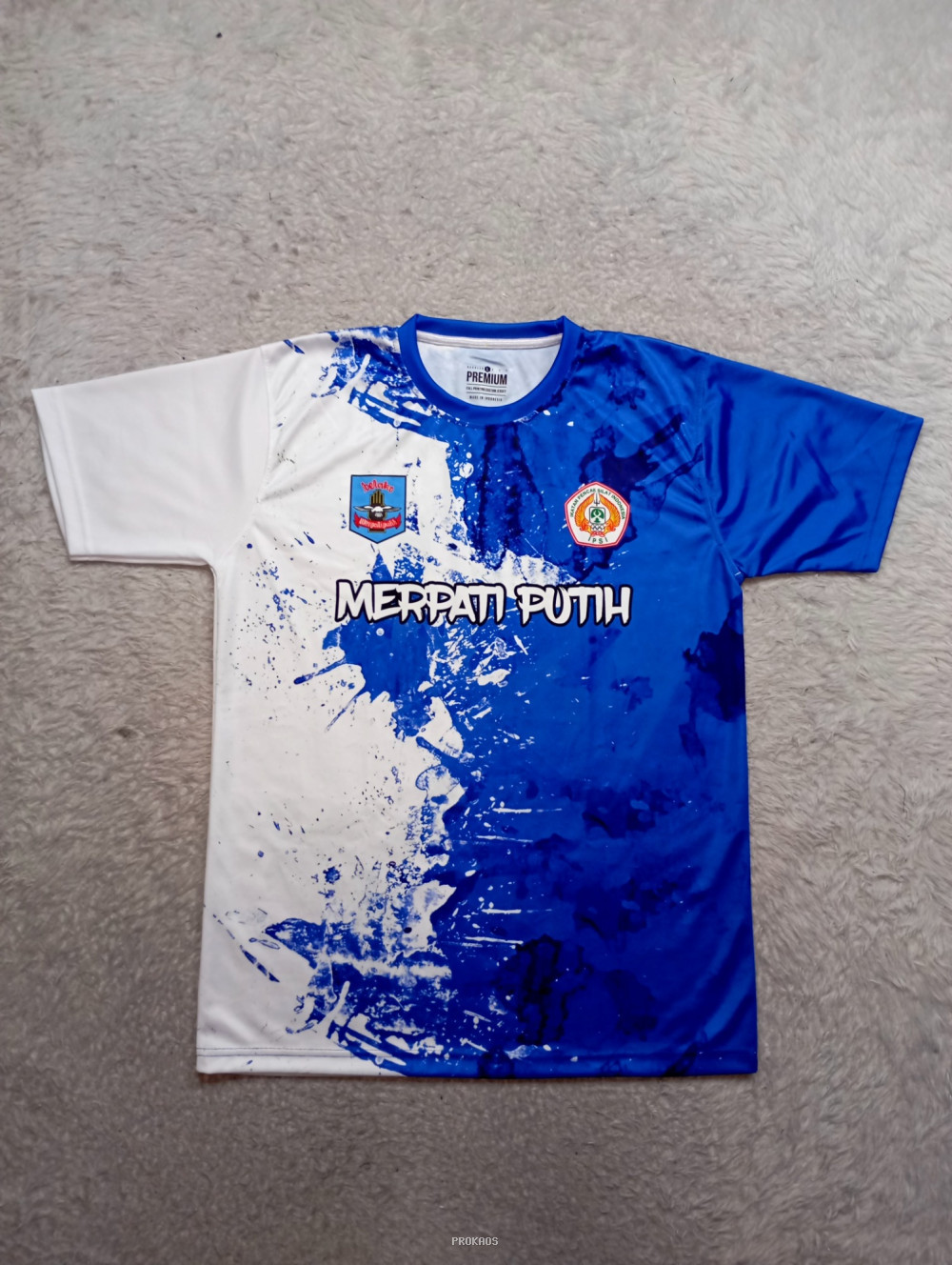 Jersey Merpati Putih: Kombinasi Putih-Biru dengan Desain Dinamis - Jersey Custom PROKAOS