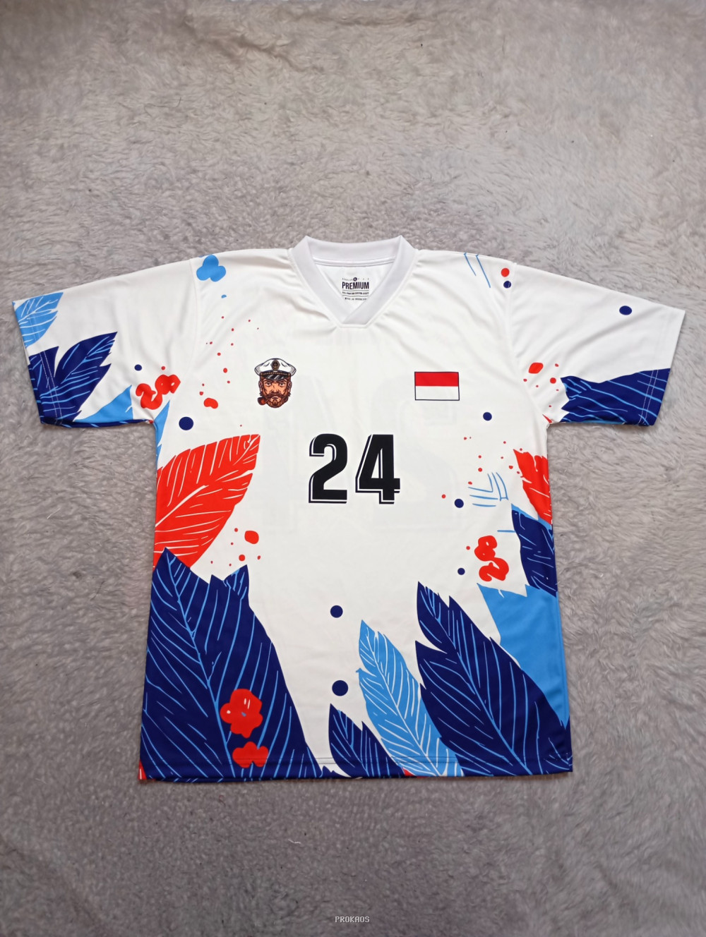 Jersey Putih dengan Motif Daun, Nomor 24, dan Bendera Indonesia - Jersey Custom PROKAOS