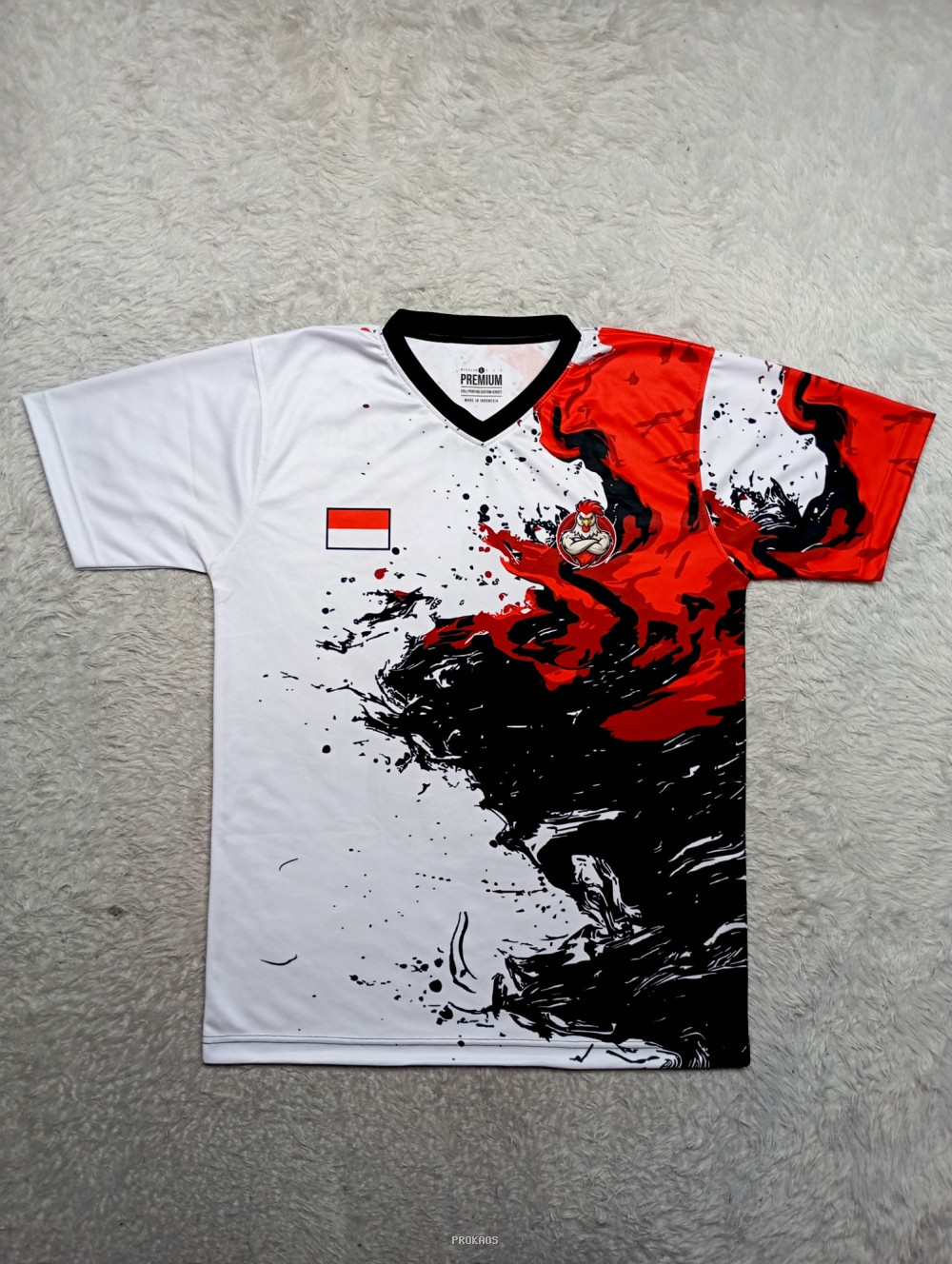 Jersey Putih Merah Hitam dengan Motif Abstrak dan Logo - Jersey Custom PROKAOS