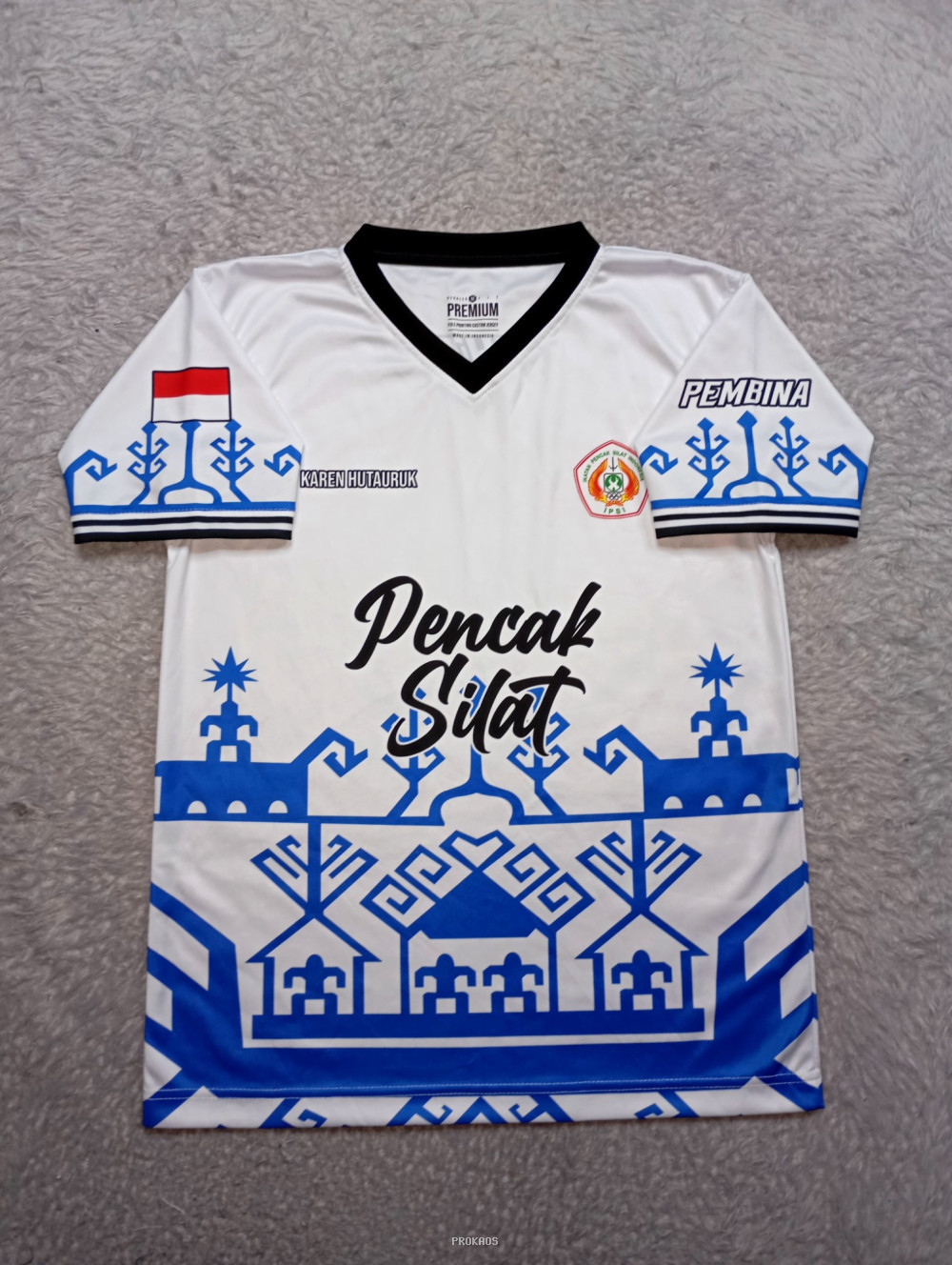 Jersey Putih Pencak Silat dengan Motif Tradisional Biru - Jersey Custom PROKAOS