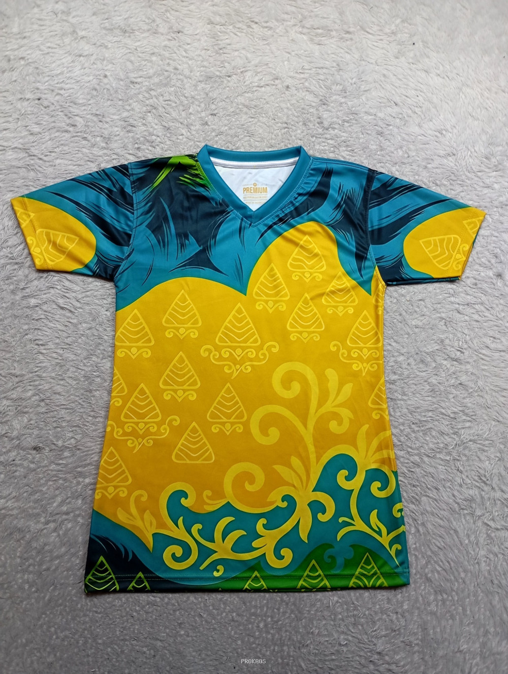 Jersey V-neck dengan Desain Etnik Warna Cerah - Jersey Custom PROKAOS