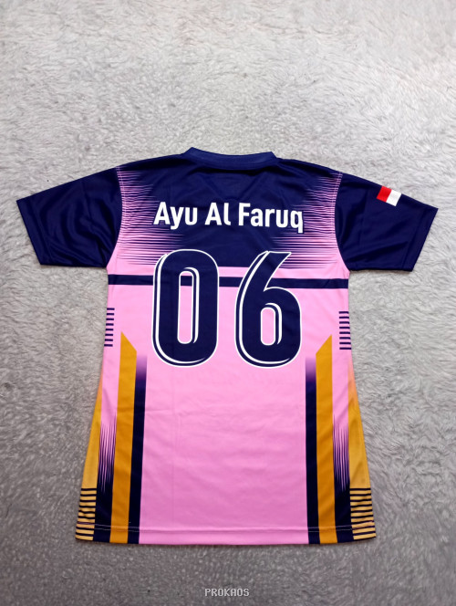 Jersey Bintang Muda Pink-Biru: Desain Gigi, Garuda, & Merah Putih - Gambar 2