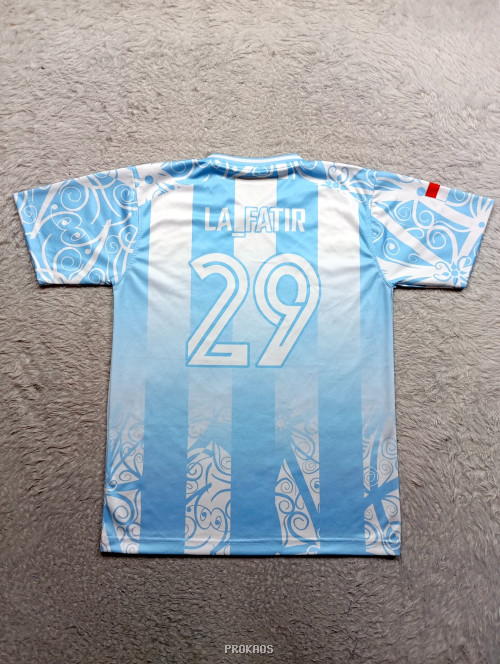 Jersey Biru-Putih dengan Motif & Branding 'THEBRIGHT CLASS' - Gambar 2