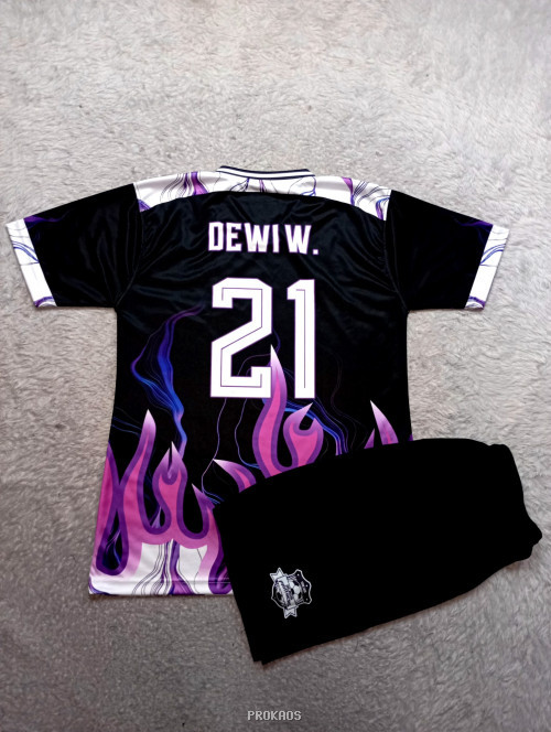 Jersey Bola Black Panthers: Dominasi Hitam dengan Api Ungu - Gambar 2