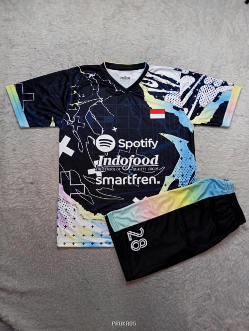 Jersey Bola Hitam Desain Modern dengan Sponsor Spotify dan Indofood - Jersey Custom PROKAOS