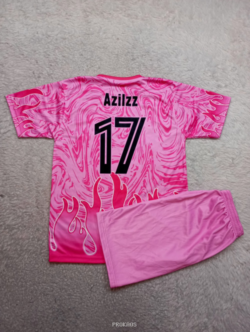 Jersey Bola Pink Motif Marmer & Api dengan Celana Pendek - Gambar 2