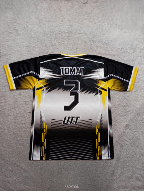 Jersey Bola UTT: Dominasi Hitam, Kuning, & Desain Dinamis - Gambar 2