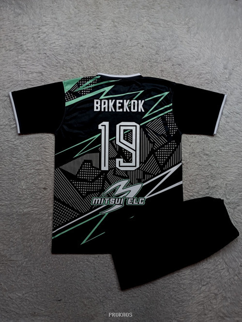 Jersey Hitam Motif Abstrak dengan Celana Pendek Nomor 19 - Gambar 2