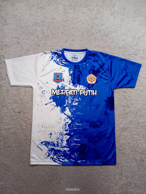 Jersey Merpati Putih: Kombinasi Putih-Biru dengan Desain Dinamis - Jersey Custom PROKAOS