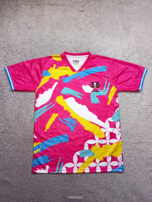 Jersey Olahraga Merah Muda dengan Desain Abstrak Warna-warni - Jersey Custom PROKAOS