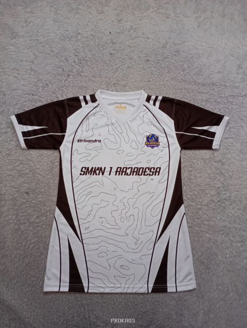 Jersey Olahraga SMKN 1 Rajadesa: Putih, Cokelat, dengan Motif - Jersey Custom PROKAOS