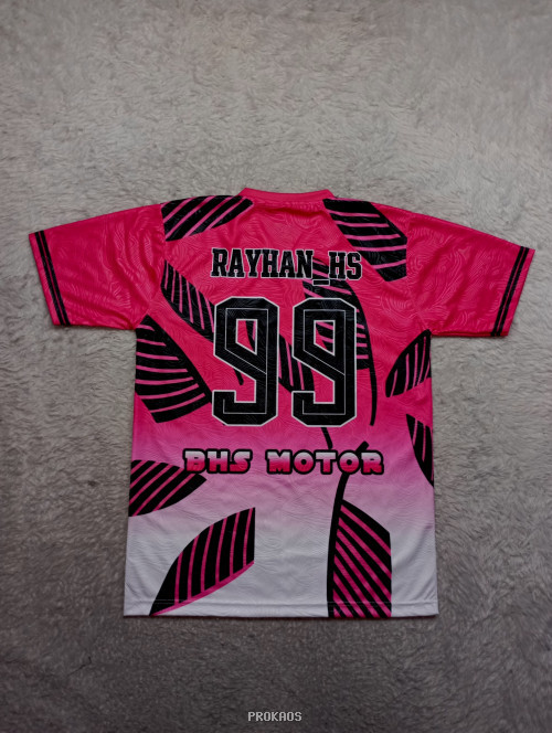 Jersey Sepak Bola Merah Muda dengan Motif Daun & Branding - Gambar 2