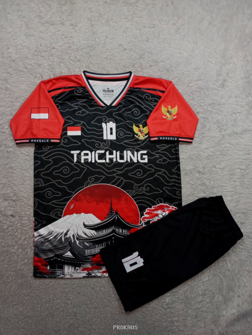 Jersey Taichung: Merah-Hitam dengan Motif Jepang & Garuda Indonesia - Jersey Custom PROKAOS