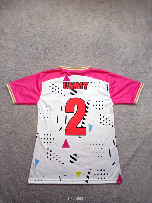 Jersey Voli Putih dengan Lengan Pink & Motif Geometris - Gambar 2